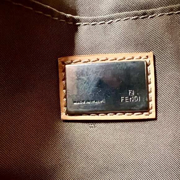 Authentic Vintage Fendi Zucchino Pouchette in near pristine condition - Picture 6 of 14